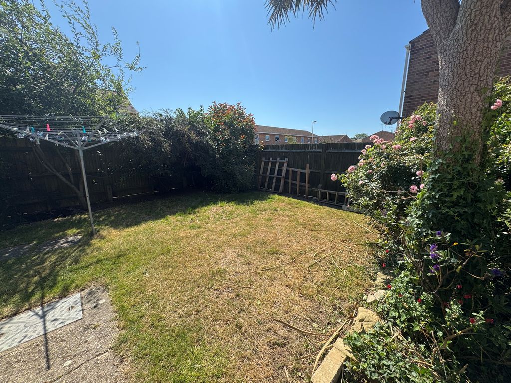 Property photo 3 of 11 12 Campbell Drive Rear Garden