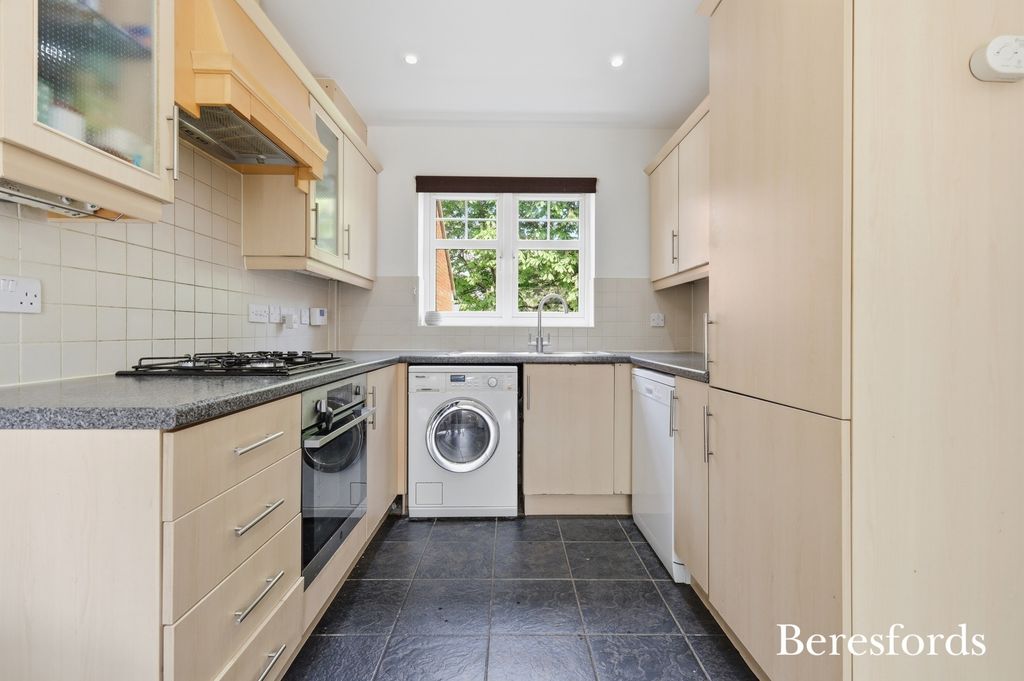 Property photo 2 of 15 Kitchen