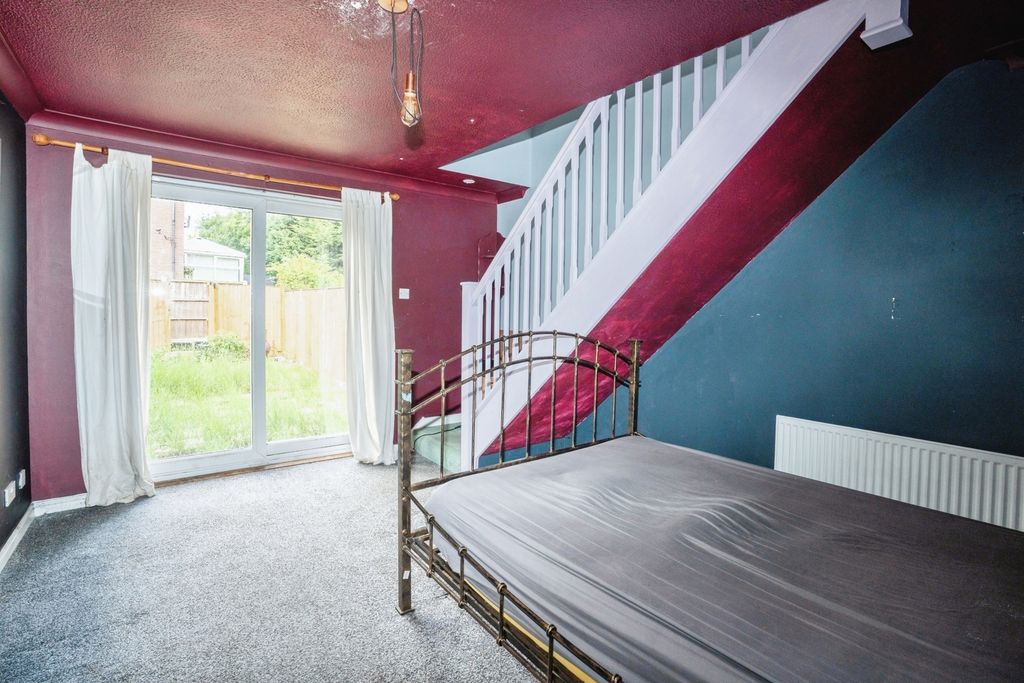 Property photo 3 of 12 Pbox-Img.Jpg