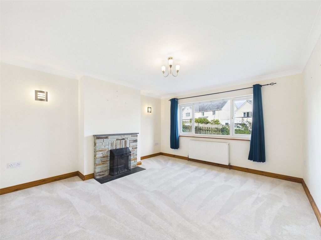 Property photo 2 of 17 Picture No. 63