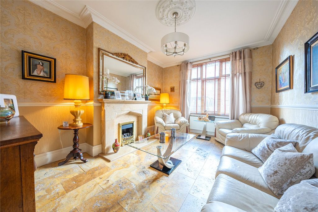 Property photo 3 of 21 Picture No. 09