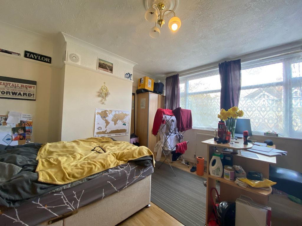 Property photo 2 of 16 2