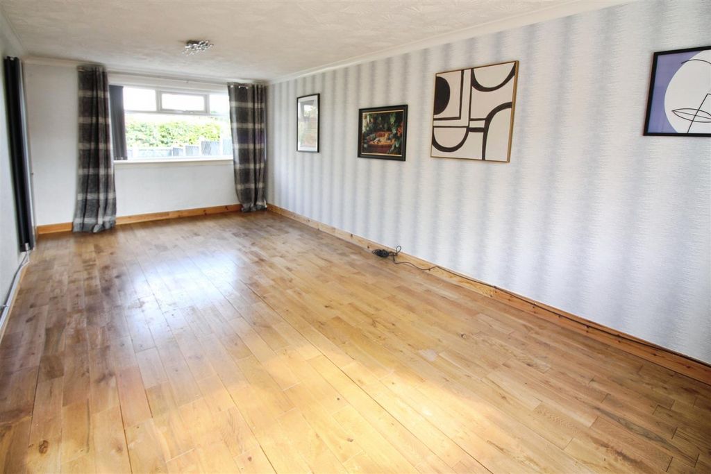 Property photo 2 of 12 Lounge/Dining Room