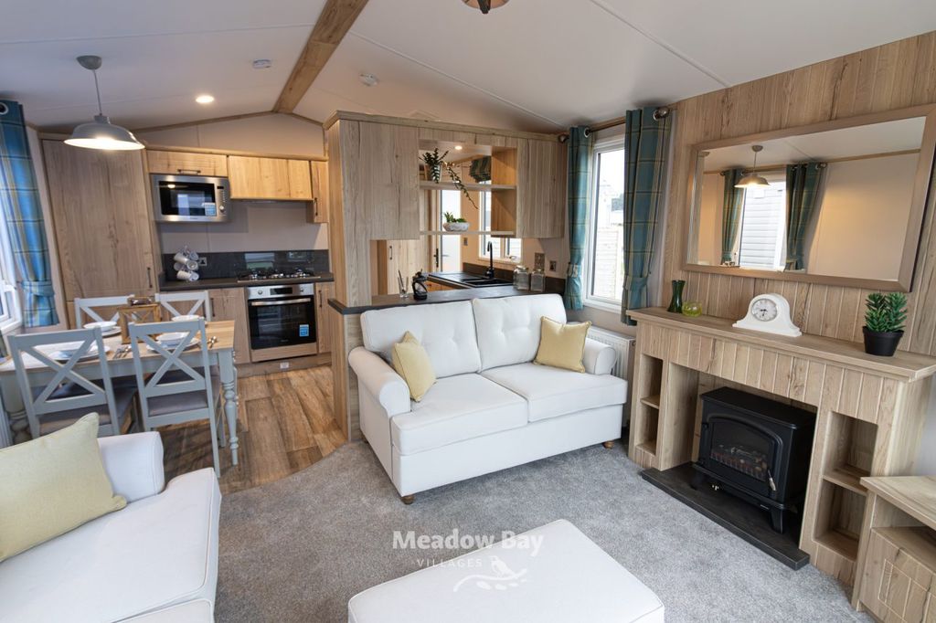 Property photo 3 of 6 923A0575 Enhanced Nr.Jpg