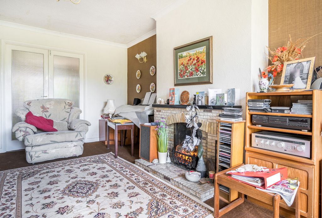 Property photo 3 of 21 1334436-3-6895d97...