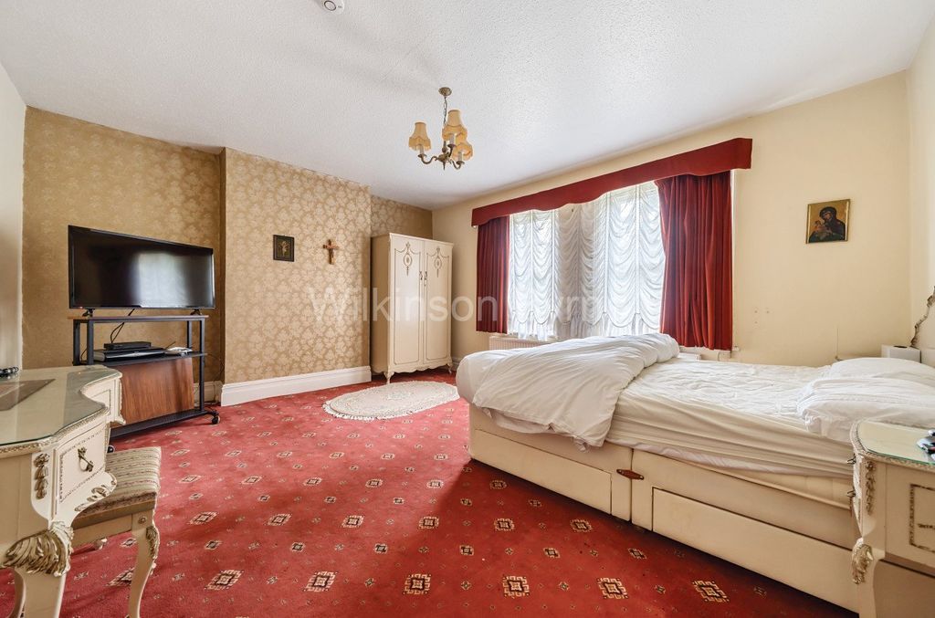 Additional image 9 of 5 bed detached house for saleWellington Road, Enfield EN1