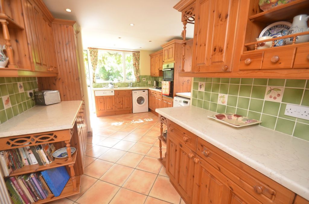 Property photo 3 of 22