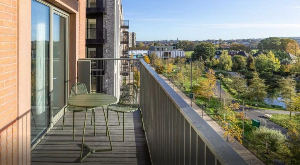 Property photo 1 of 6