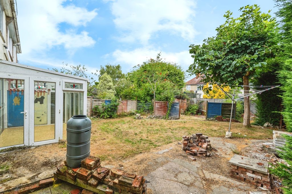 Property photo 2 of 16 Photo