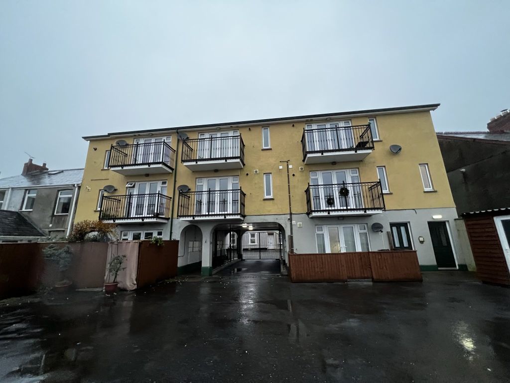 Property photo 1 of 6 Img_6574