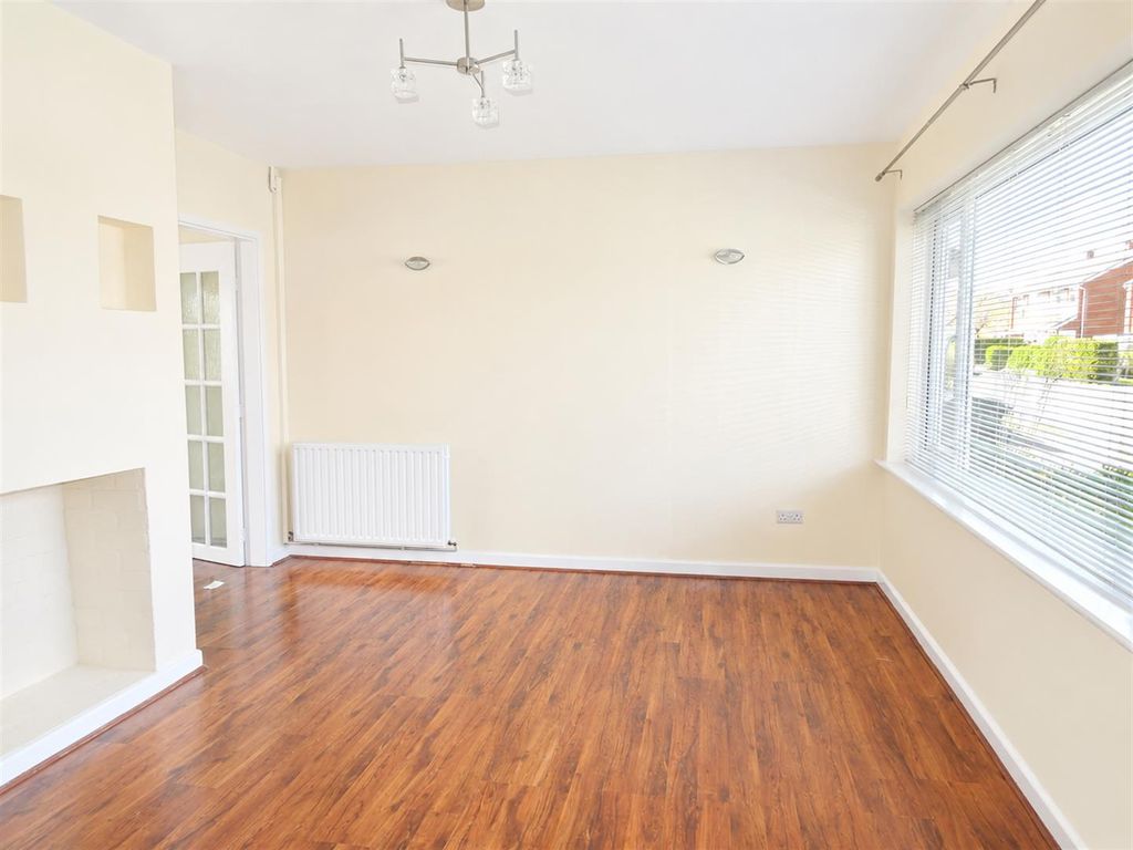 Property photo 3 of 5 l0Fd87Fc9-82c7-4Fe0-94d2-18E6Ff8961A6.Png
