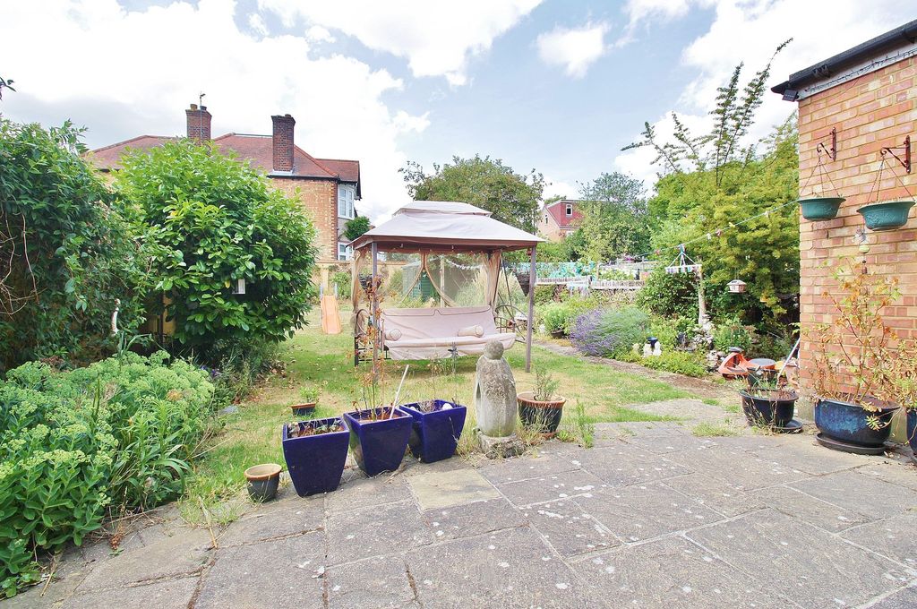 Property photo 2 of 13
