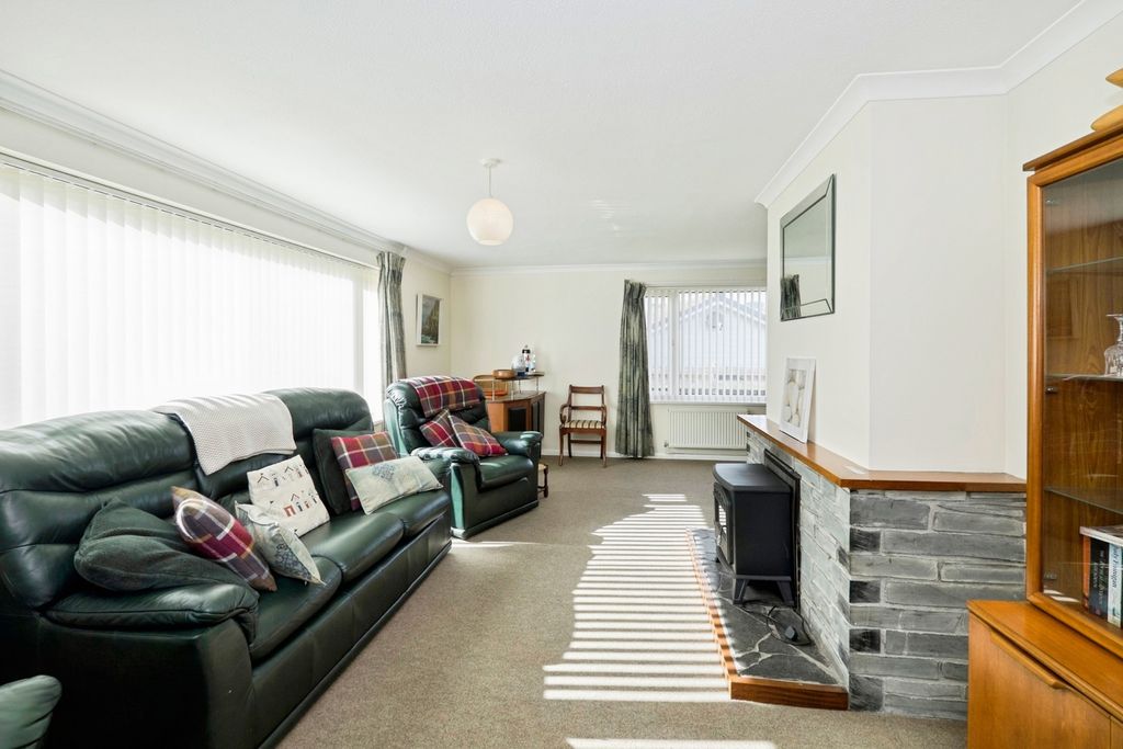 Property photo 2 of 16 Pbox-Img.Jpg