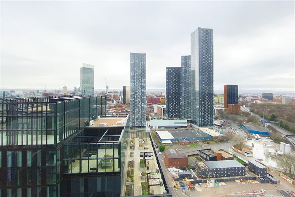 Property photo 1 of 21 (Main)