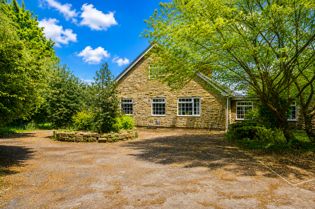 Property photo 1 of 26
