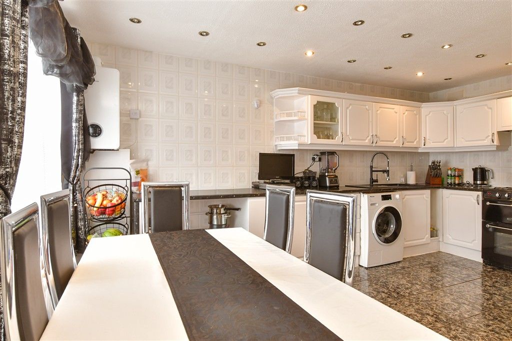 Property photo 3 of 10 Kitchen/ Diner