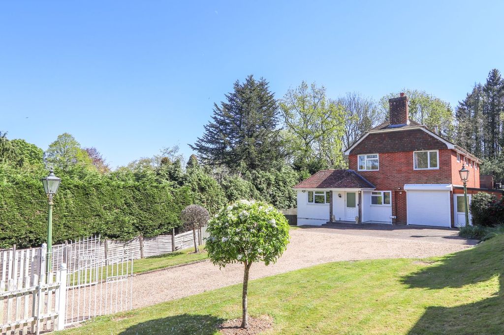 Property photo 2 of 16