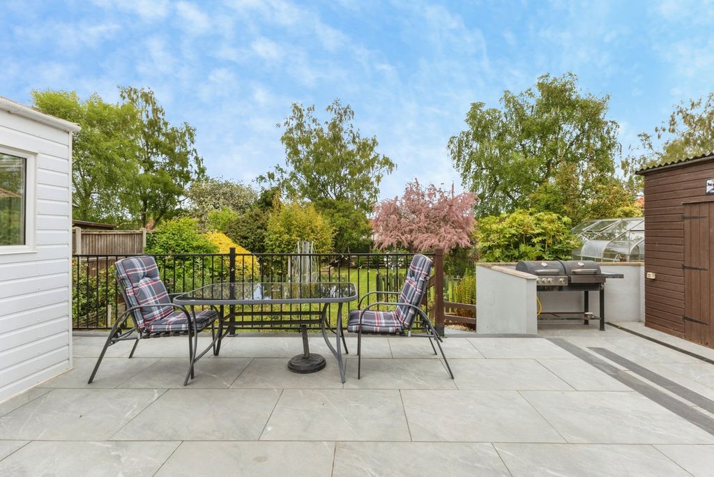 Property photo 3 of 20 Pbox-Img.Jpg