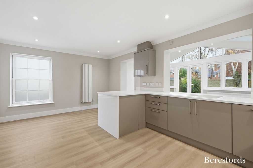 Property photo 3 of 26 Picture 3