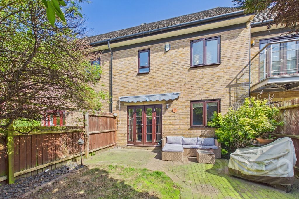 Property photo 3 of 14