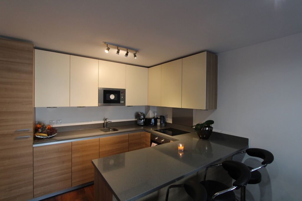 Property photo 2 of 11 Img_0449