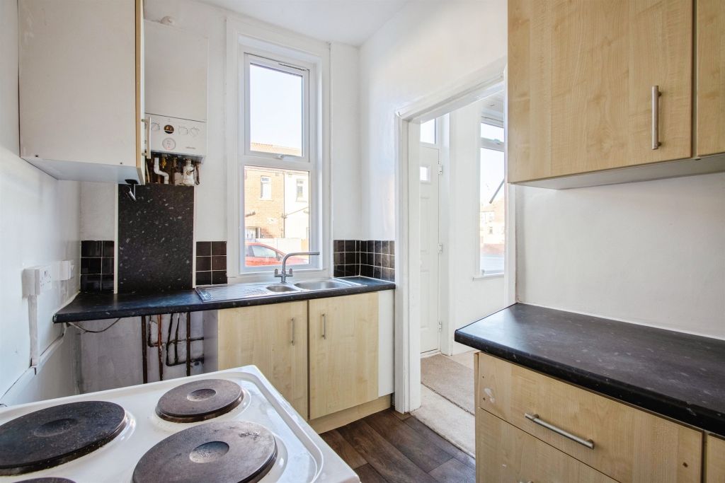 Property photo 2 of 11