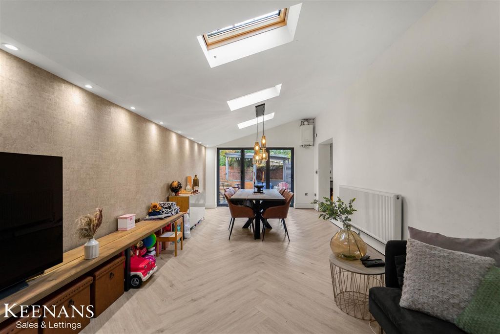 Property photo 2 of 34 4.Jpg