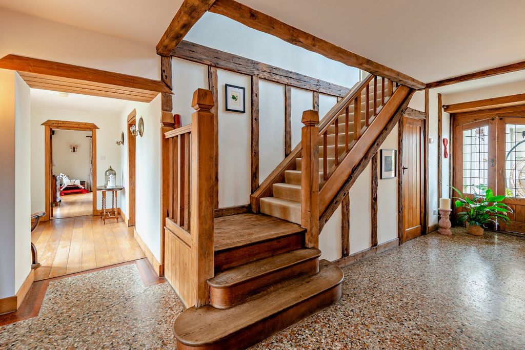 Additional image 9 of 6 bed detached house for saleLamer Lane, Wheathampstead, St. Albans, Hertfordshire AL4