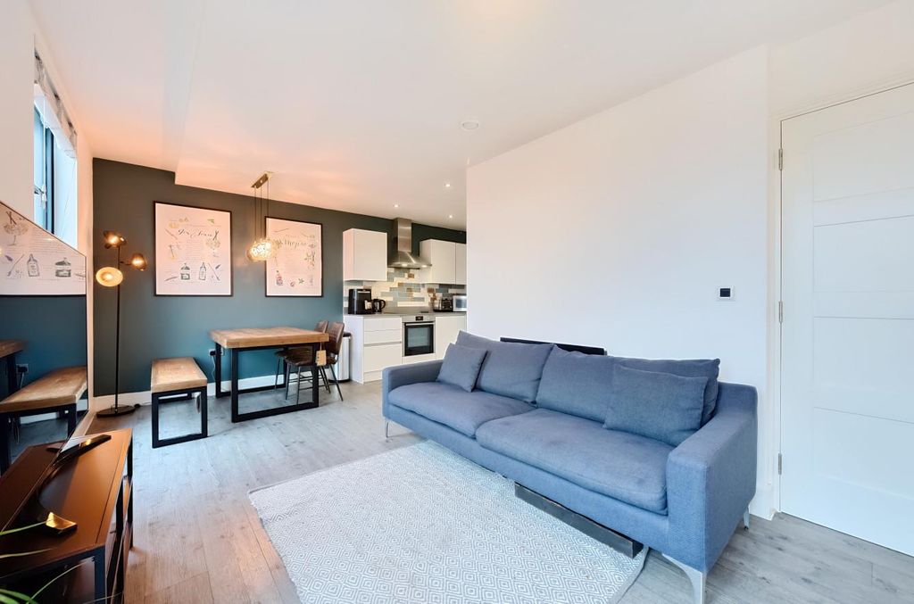 Property photo 3 of 18 1074471 (3).Jpg