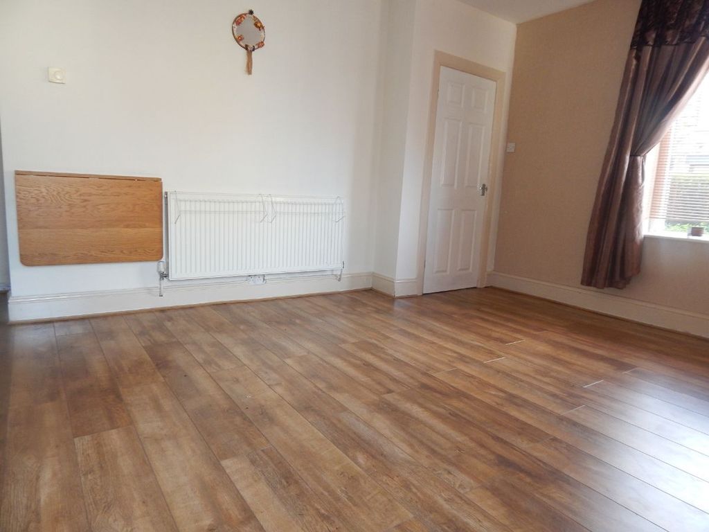 Property photo 3 of 13 Living Room