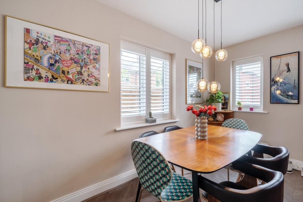 Property photo 2 of 20 Dining Area