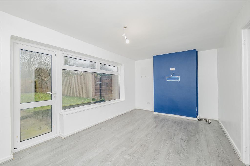 Property photo 2 of 20 P1409395.Jpg