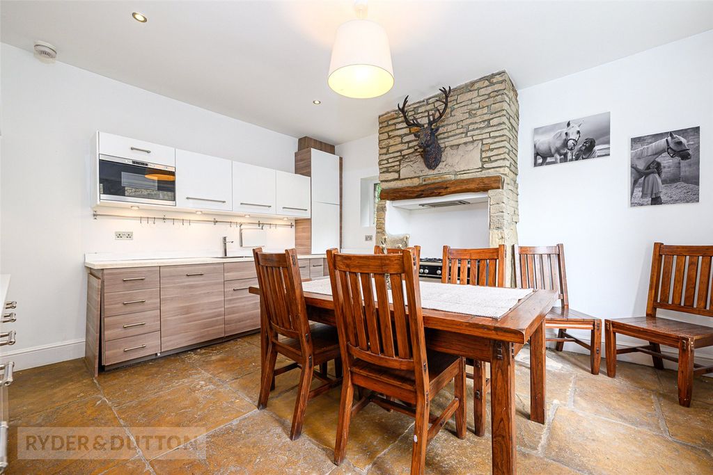 Property photo 3 of 21 Kitchen Diner