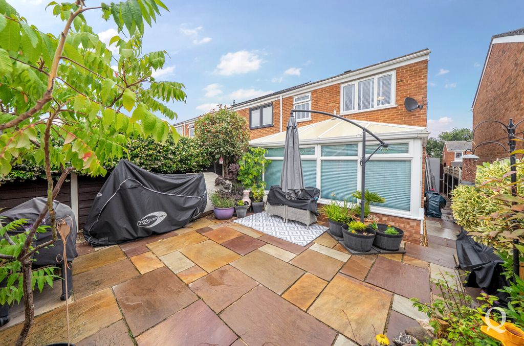 Property photo 3 of 21 bbc3106B-20d1-4d0...