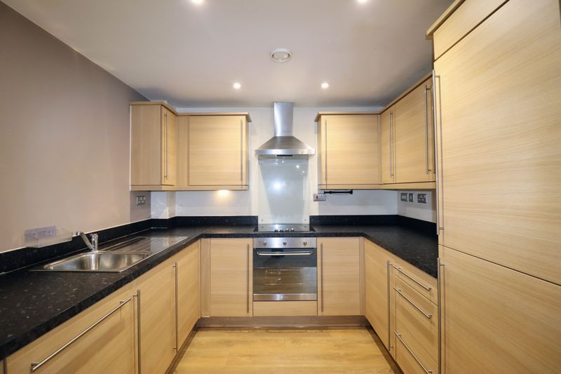 Property photo 3 of 11 Kitchen
