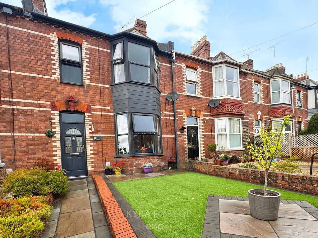 Property photo 2 of 18