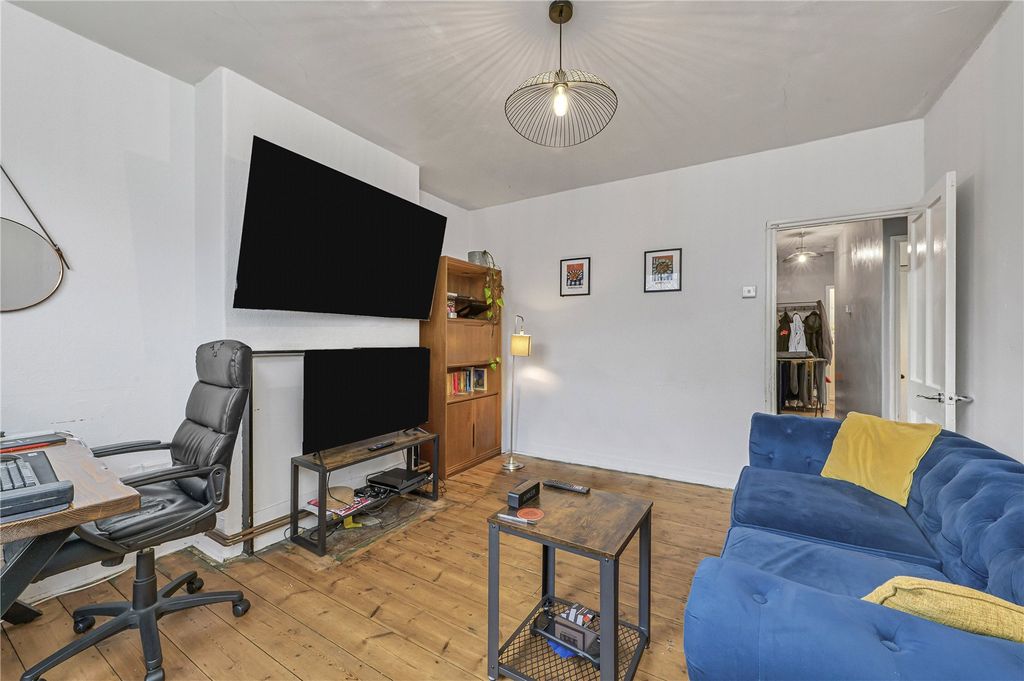 Property photo 2 of 14 Picture No. 24