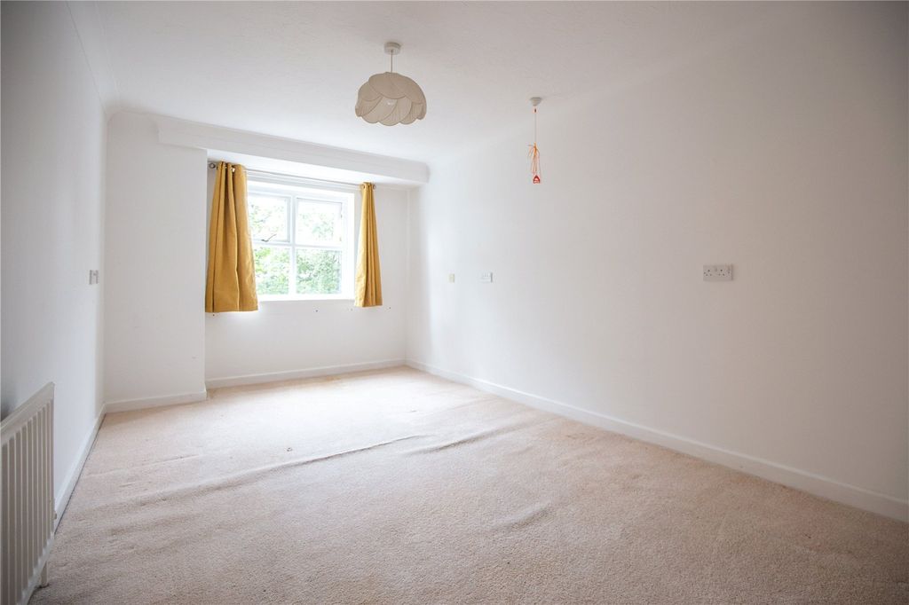 Property photo 2 of 14 Picture No. 04
