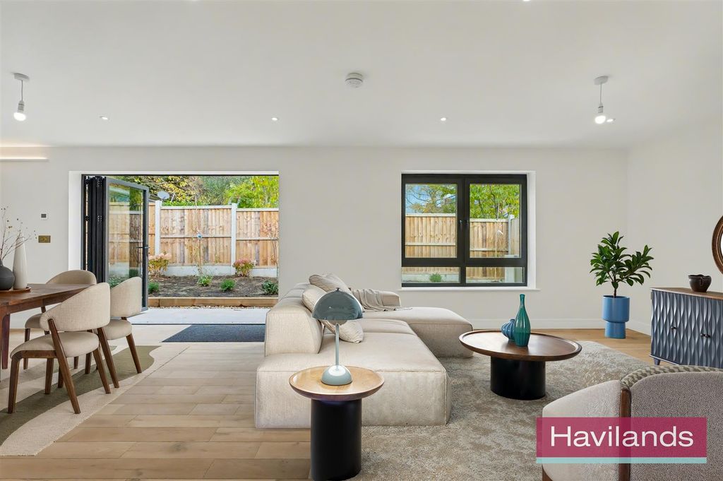 Property photo 1 of 23 50 Beechdale N21 3Qg-Virtual Staging-4.Jpg