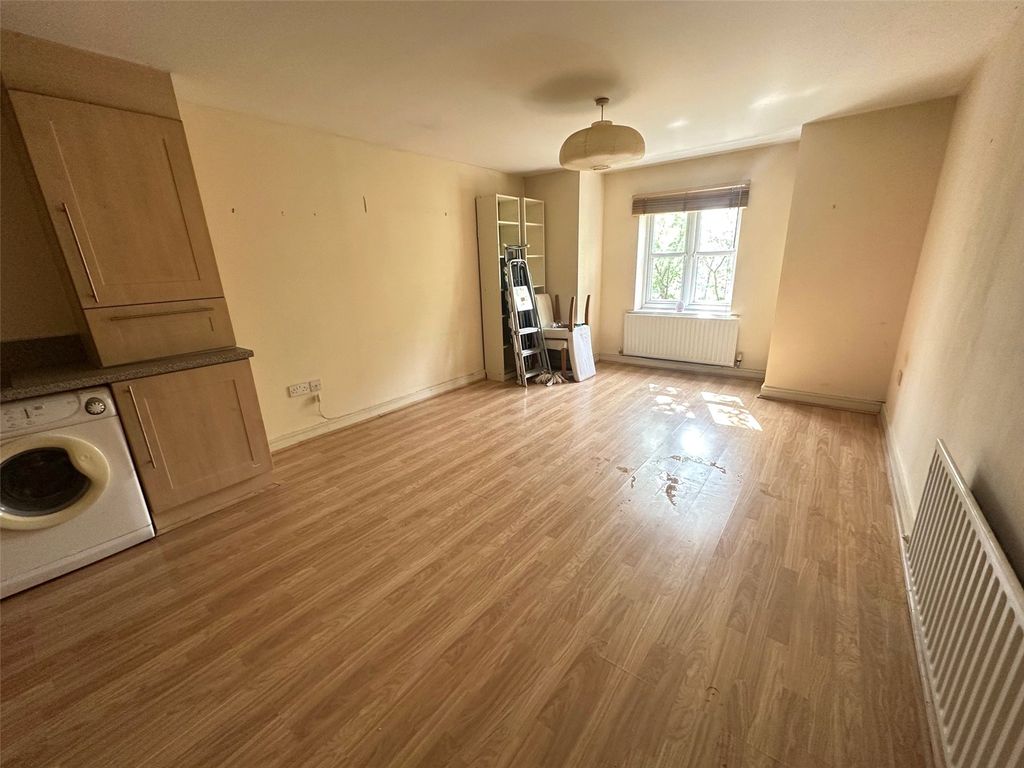 Property photo 2 of 9 Picture No. 05