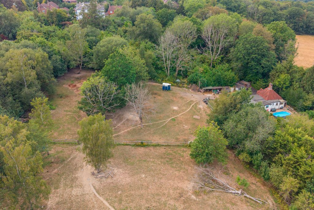 Property photo 1 of 43