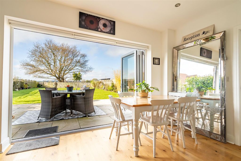 Property photo 1 of 27 Doors.Jpg