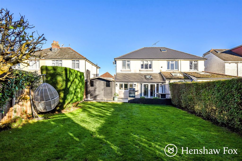 Property photo 2 of 15 Ph2_6308245 - Copy.Jpg