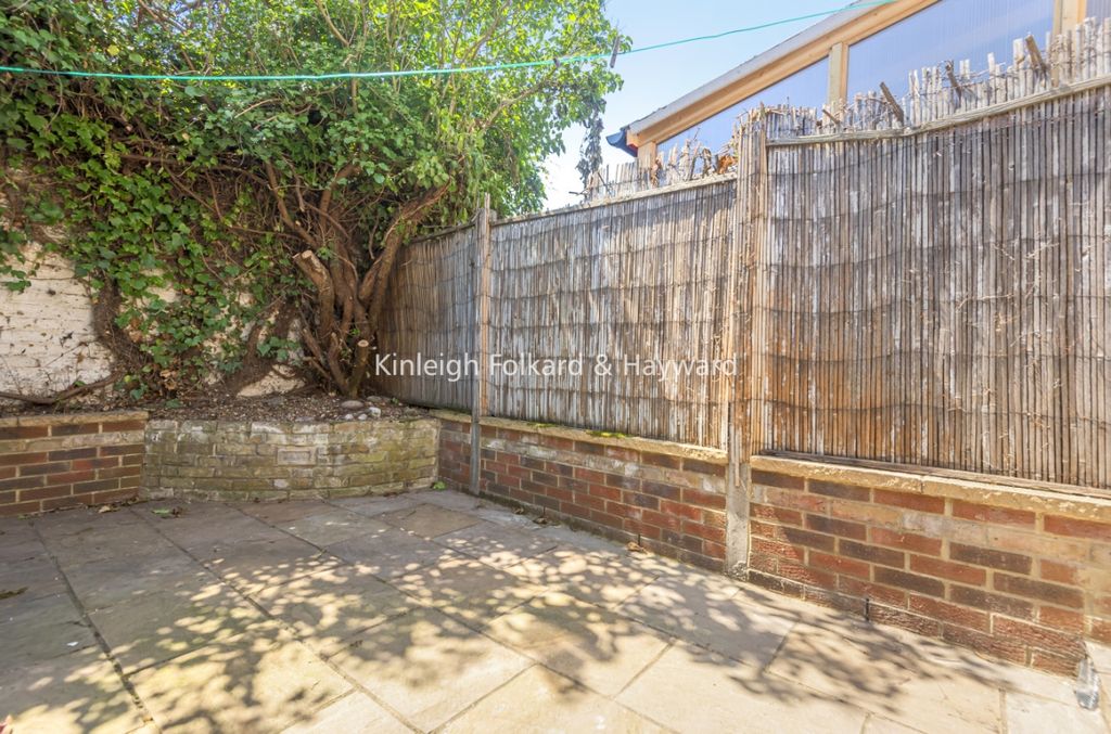 Property photo 3 of 7 d7Cfe59c-Cf73-431F-B