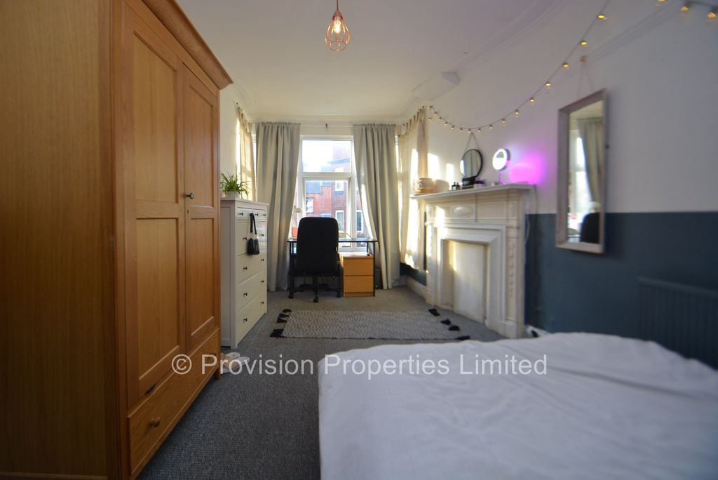 Property photo 2 of 16 Photo