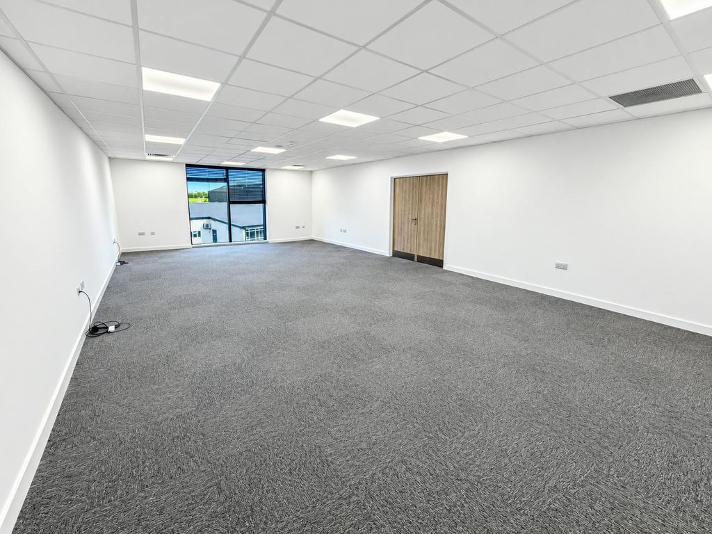 Property photo 1 of 12 Suite 4