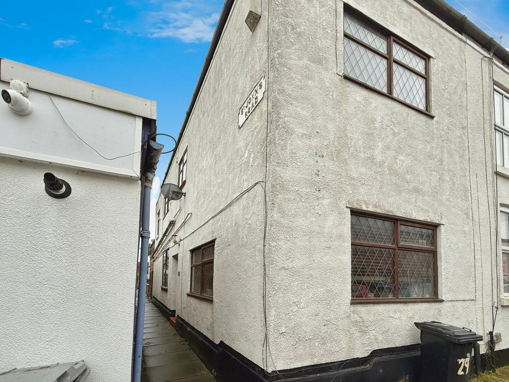 Property photo 1 of 18 Exterior