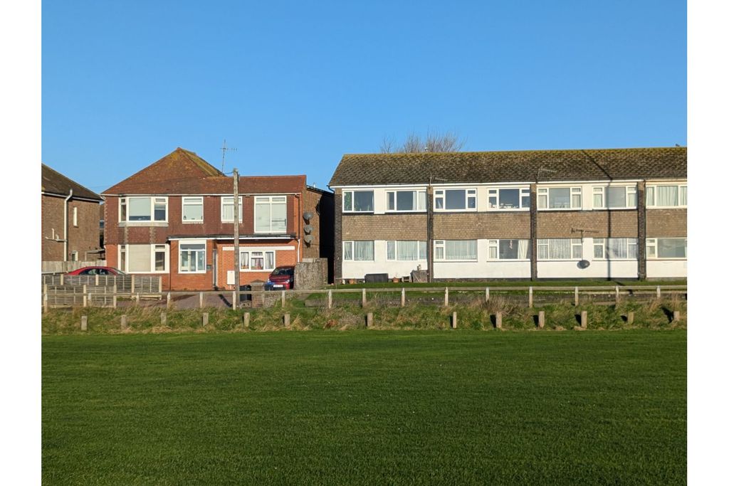 Property photo 1 of 18 Site Front
