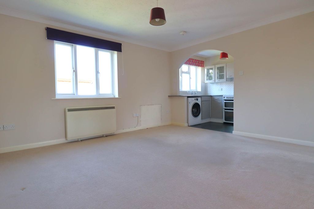 Property photo 3 of 8