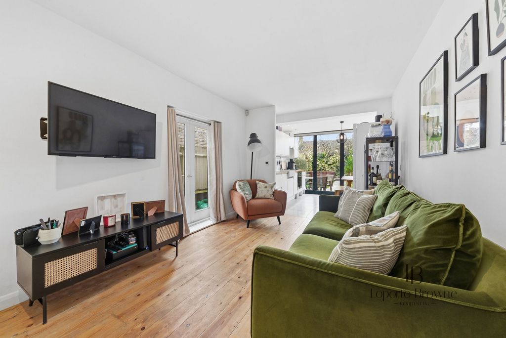 Property photo 1 of 27